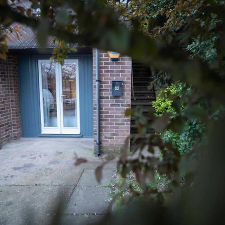 Cosy Hideaway In Nottingham Apartment Exterior foto